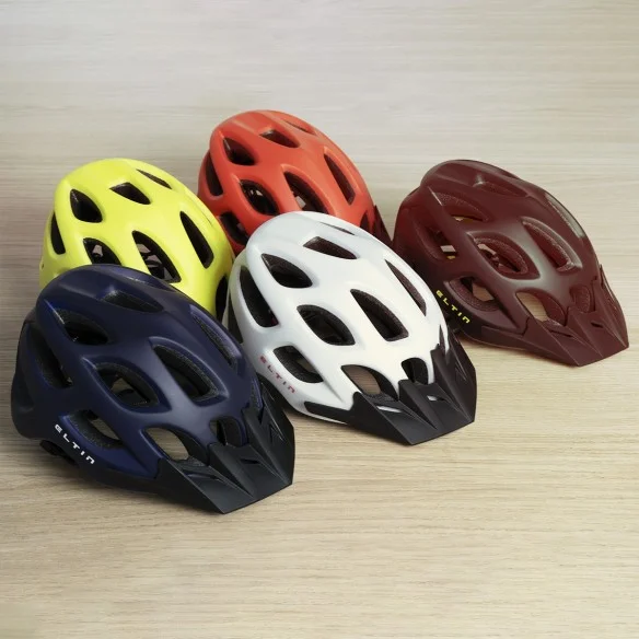 Brave Helmet matt White