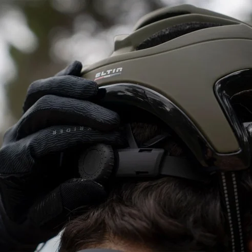 Capacete MTB Hey! Verde oliva mate e Preto