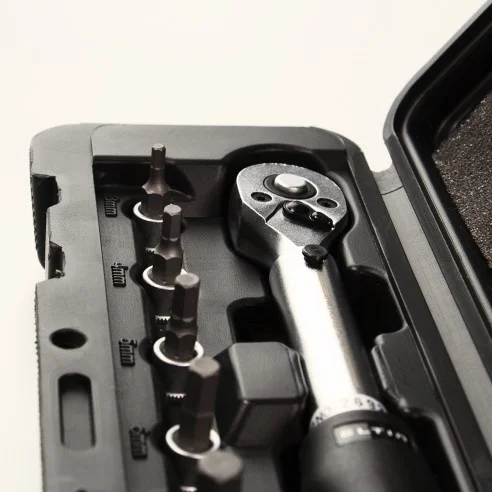 Chave Dinamométrica 1/4" 2-14Nm