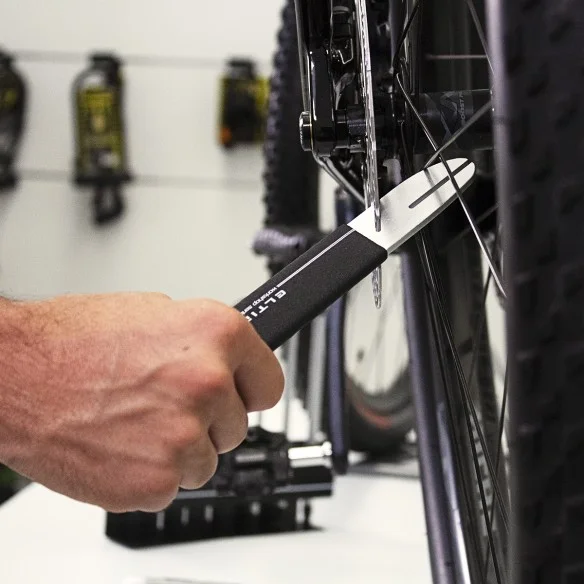 Clé pour Meuleuse à Disque avec Écarteur de Pistons